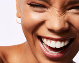 Die Mini-Selbstbräunungstropfen für das Gesicht